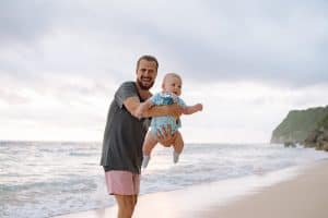 Emmener votre nourrisson à la plage : oui ou non ?