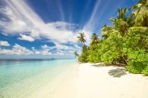 Choisir sa tente de plage : Le guide complet