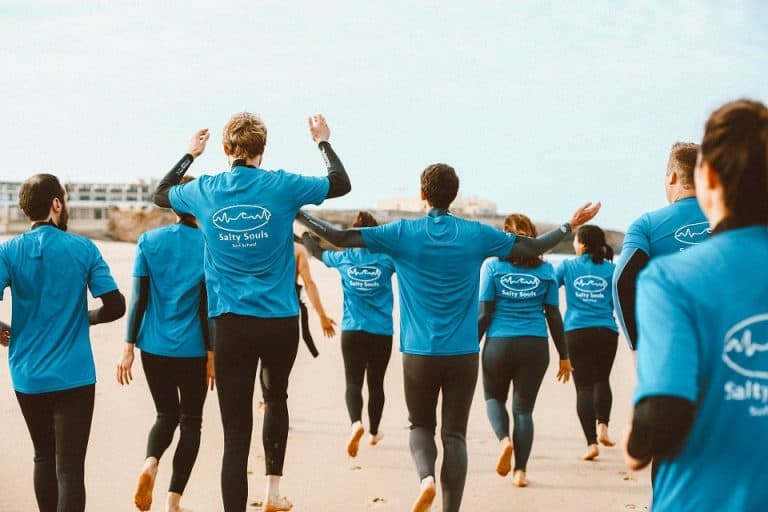 Team building à la plage : pourquoi et comment ?