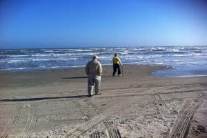 Précautions pour un senior à la plage