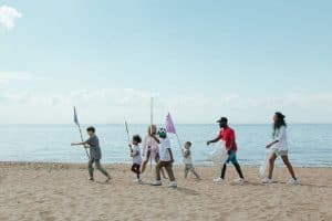 Famille nombreuse à la plage : 3 conseils majeurs